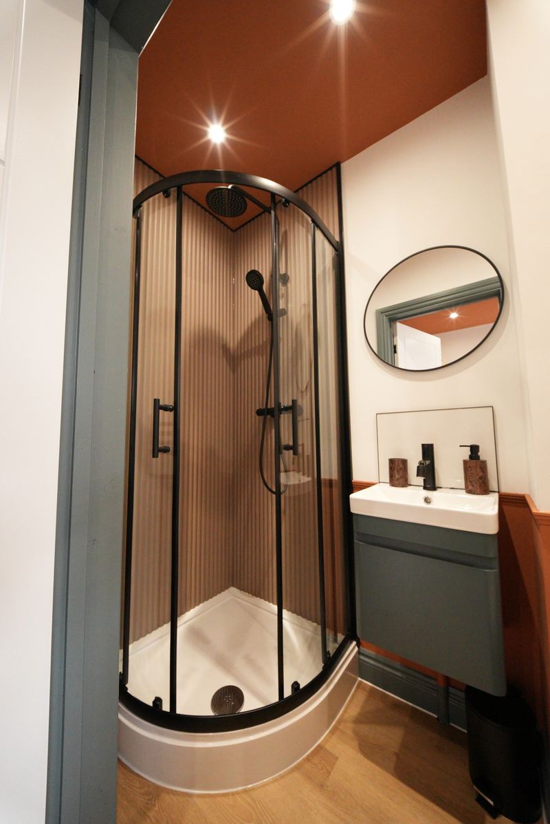 En-suite shower room