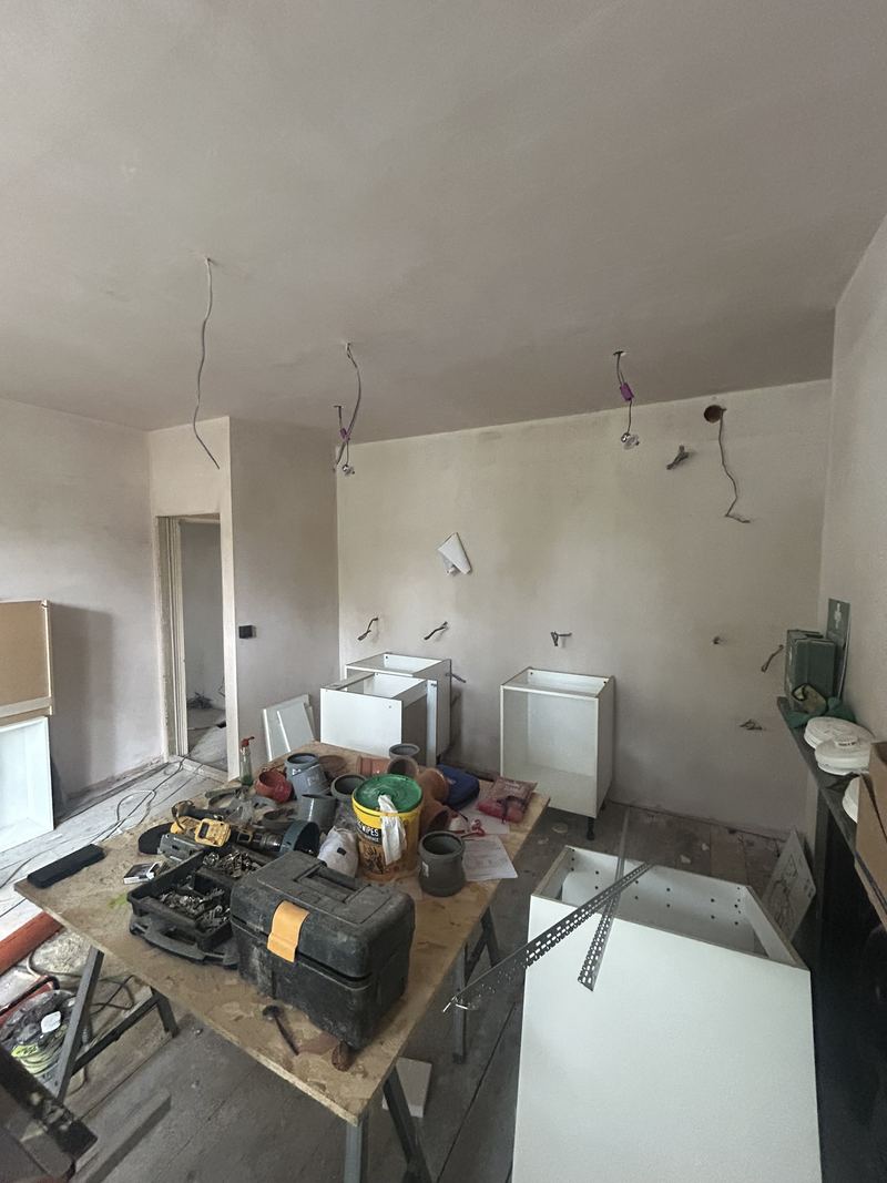 The kitchen going in