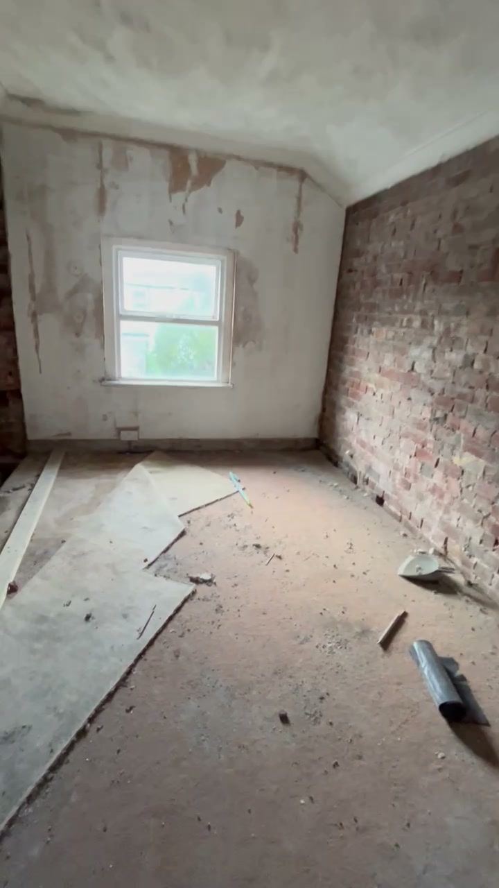 Upstairs, ready for the strip out